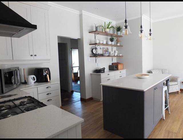 4 BEDROOM HOUSE FOR SALE IN DORMEHLS DRIFT